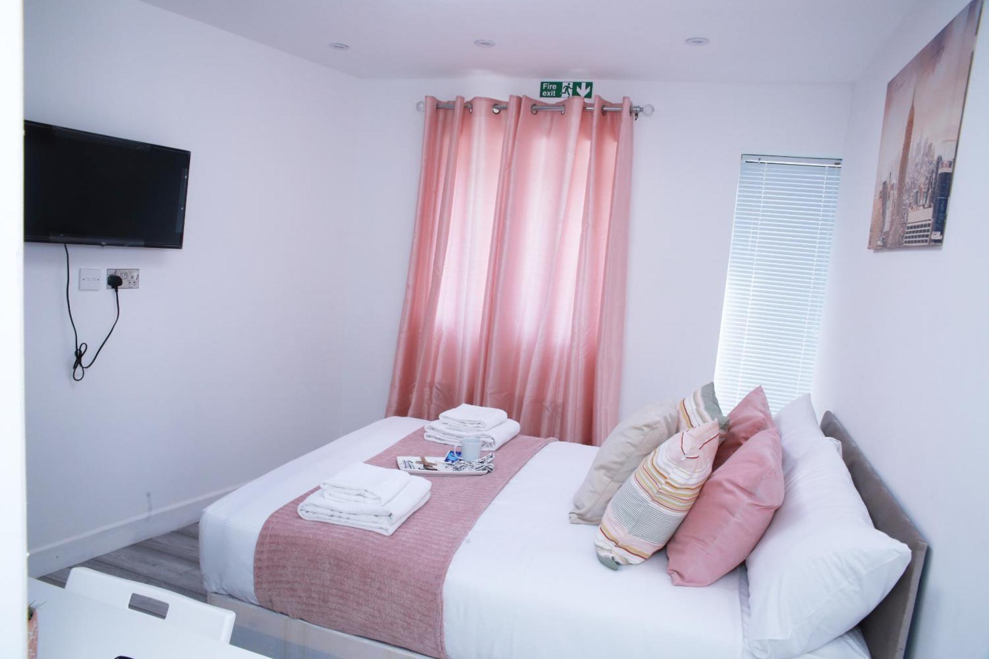 Harrow Luxury Flat With Free Parking. Apartment London Luaran gambar