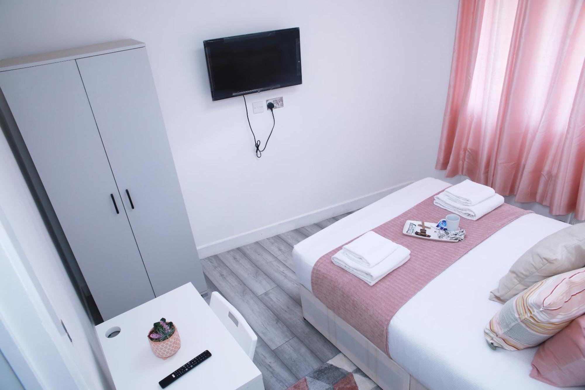 Harrow Luxury Flat With Free Parking. Apartment London Luaran gambar